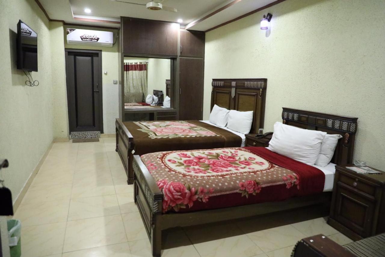 Manama Hotel Ijp Равалпинди Екстериор снимка