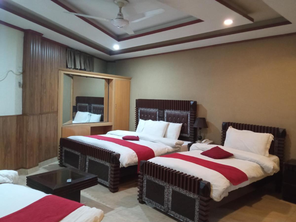 Manama Hotel Ijp Равалпинди Екстериор снимка