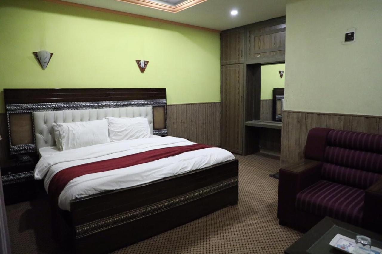 Manama Hotel Ijp Равалпинди Екстериор снимка