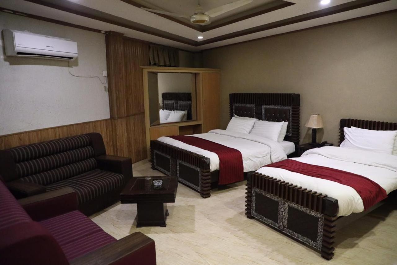 Manama Hotel Ijp Равалпинди Екстериор снимка